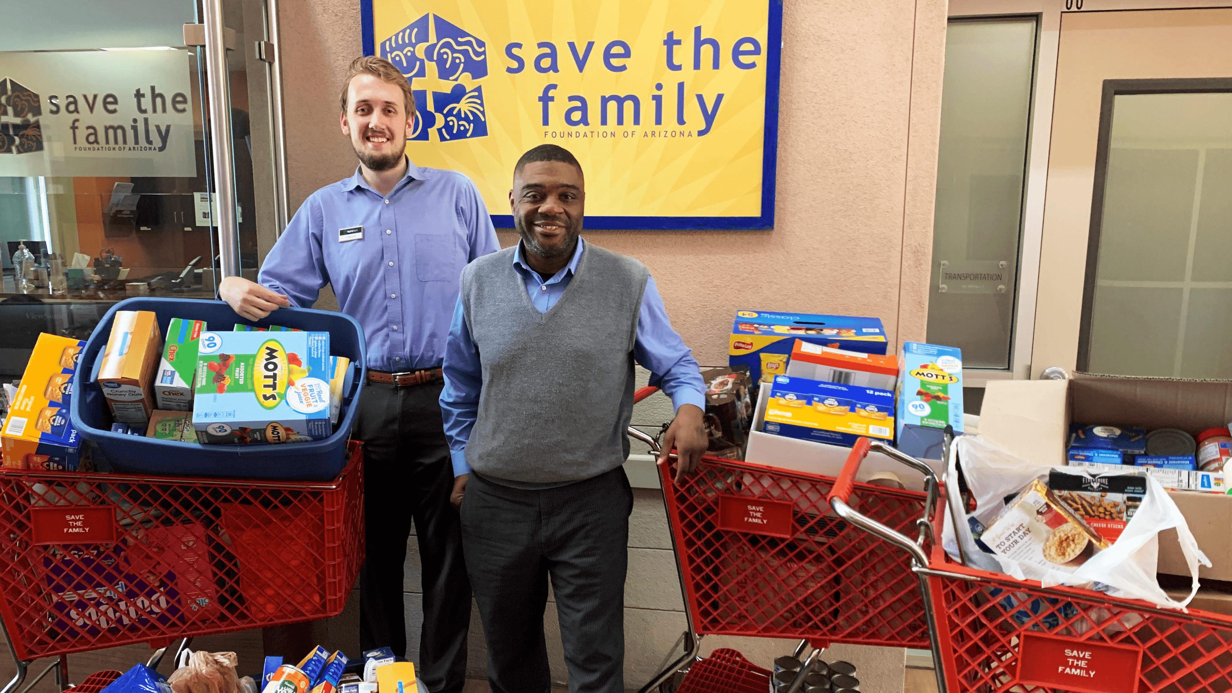 WaFd employees volunteering for Save the Family Food Drive in Mesa, Arizona.